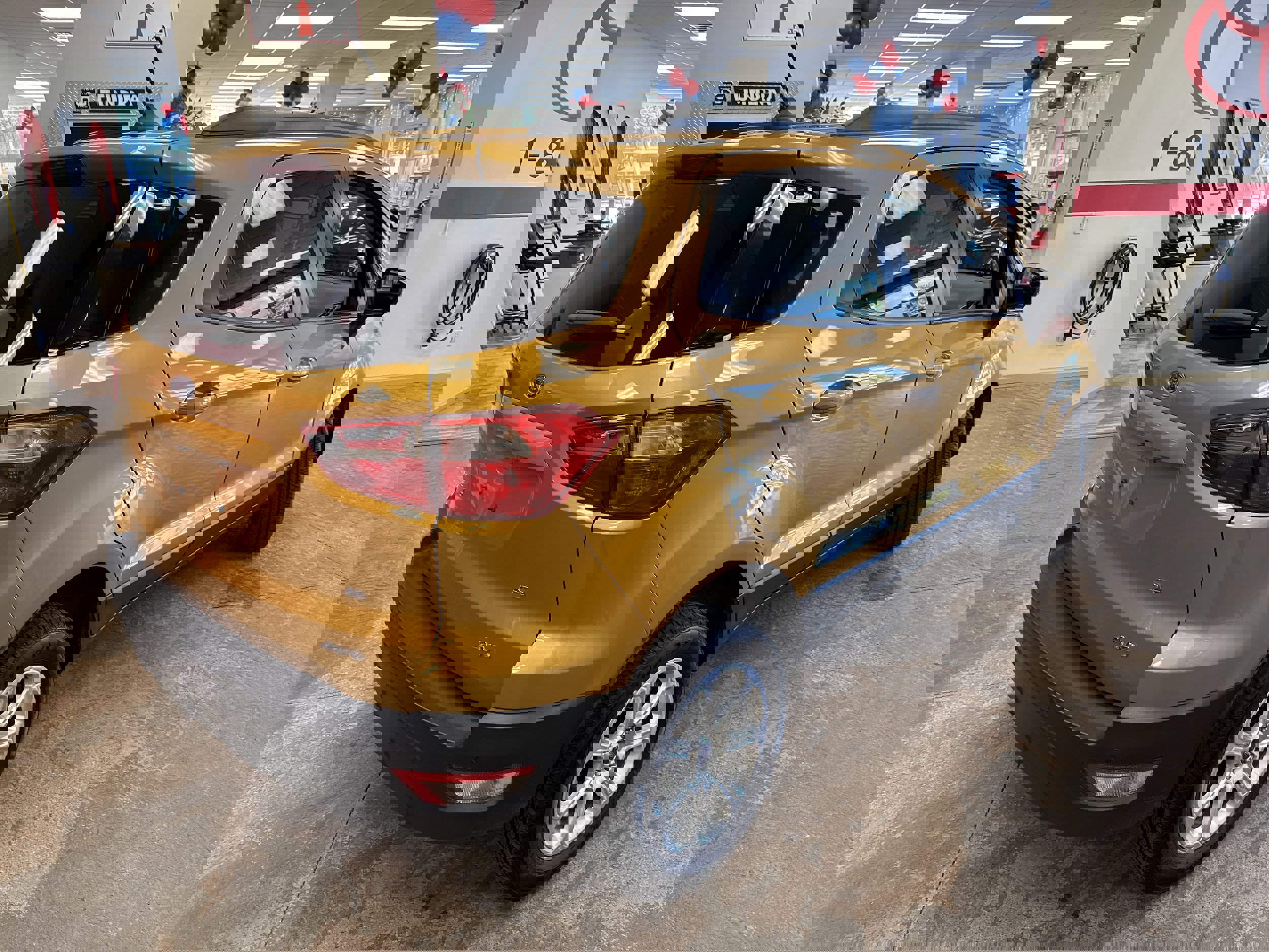 Used 2021 Ford EcoSport SE image 11