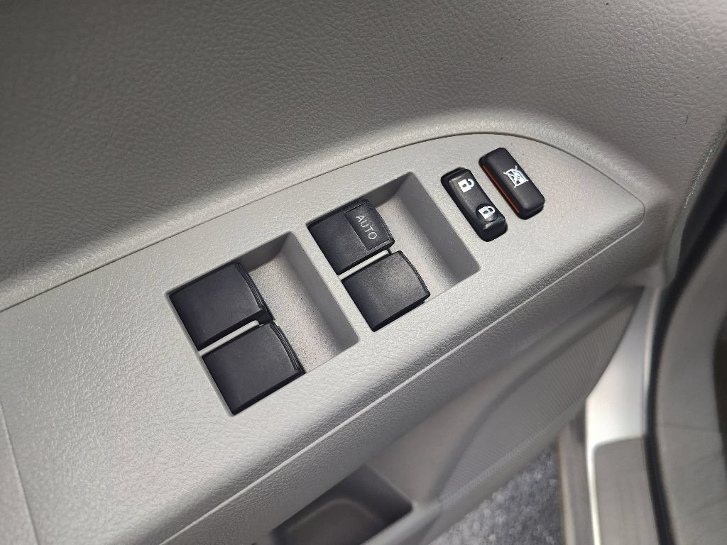 Used 2010 Toyota Highlander Sport w/ Extra Value Pkg 4 FWD image 13