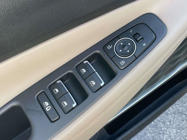 Certified 2023 Hyundai Santa Fe SEL w/ Premium Package FWD image 21