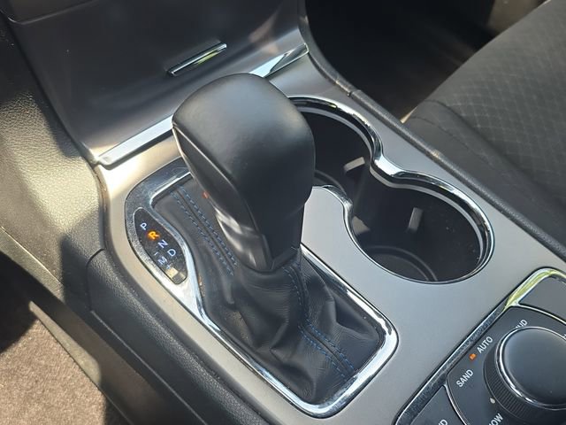 Used 2018 Jeep Grand Cherokee Laredo AWD/4WD image 29