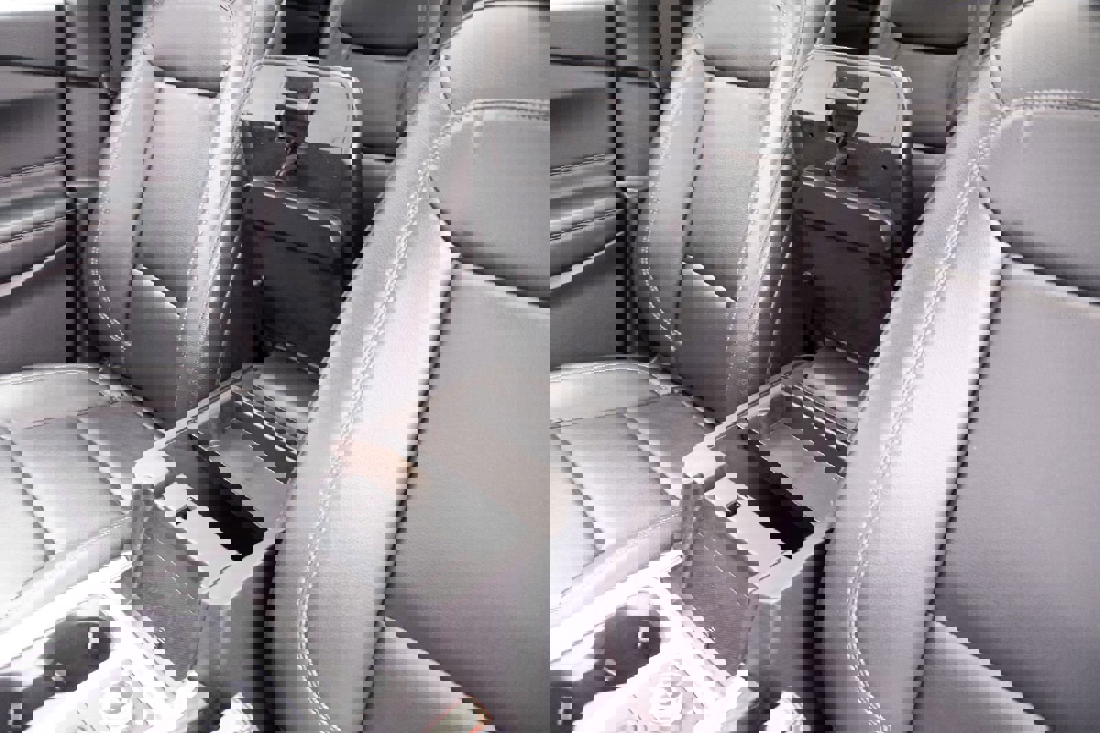 Used 2020 Ford Explorer XLT w/ Equipment Group 202A image 10