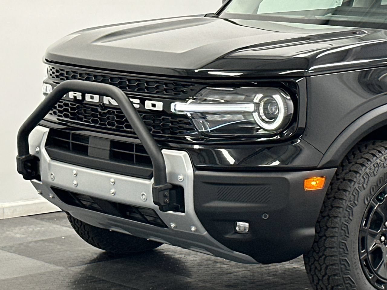 New 2025 Ford Bronco Sport Badlands w/ Sasquatch Badlands Package AWD/4WD image 2