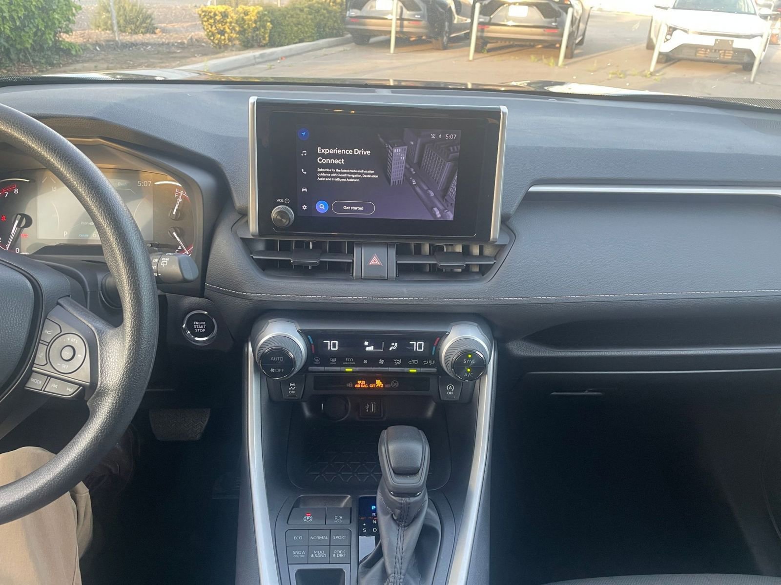 Used 2025 Toyota RAV4 XLE w/ Convenience Package image 17