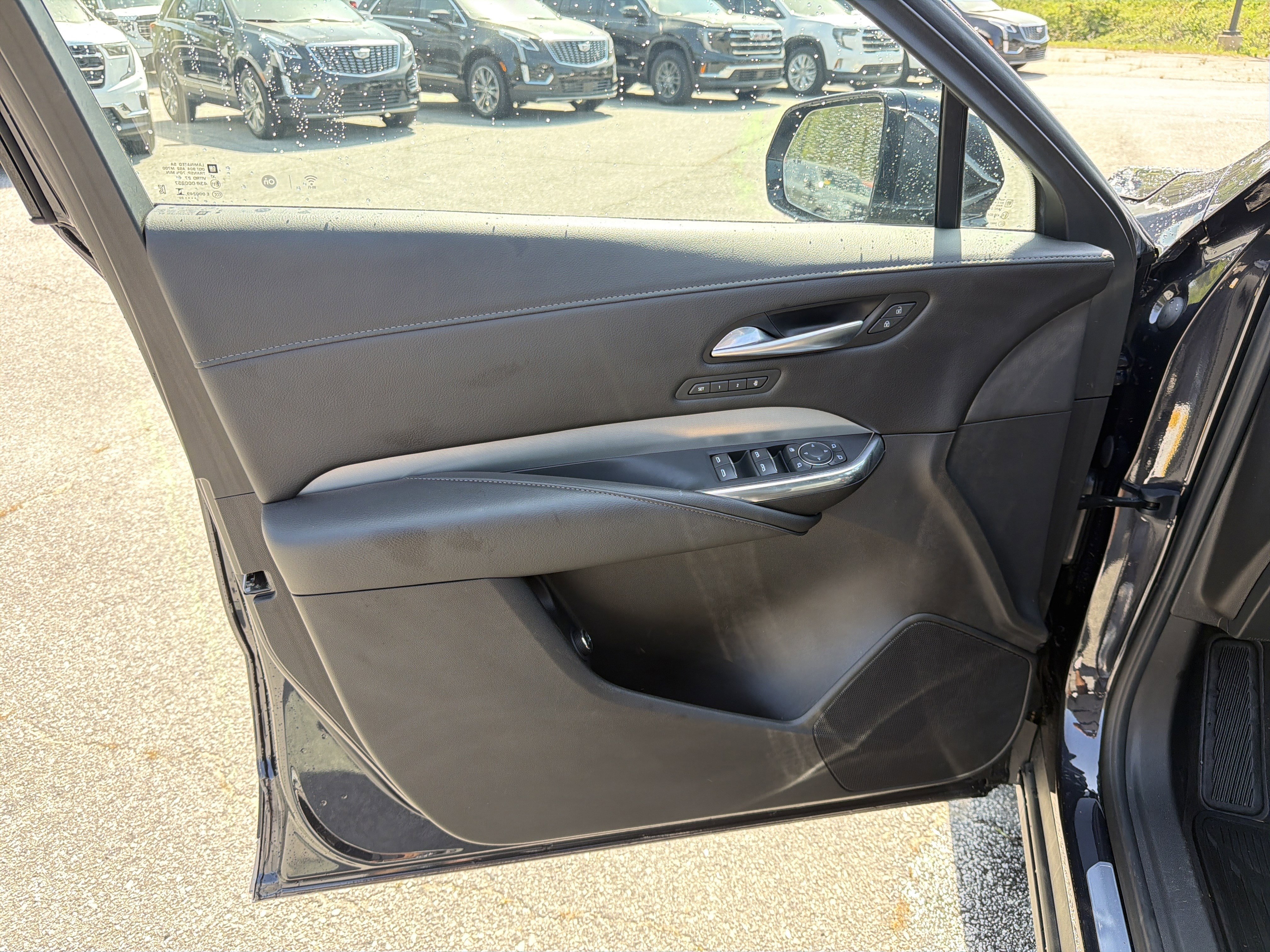 Used 2023 Cadillac XT4 Premium Luxury w/ Enhanced Visibility Package image 12