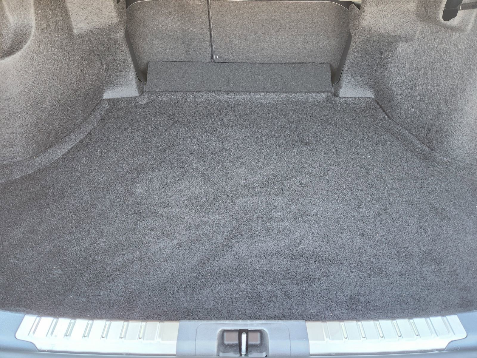 Used 2025 Toyota Camry SE w/ Convenience Package image 35