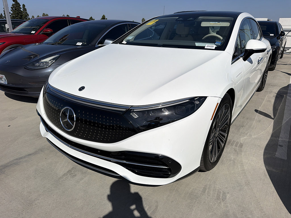 Used 2023 Mercedes-Benz EQS 450+ Sedan image 2