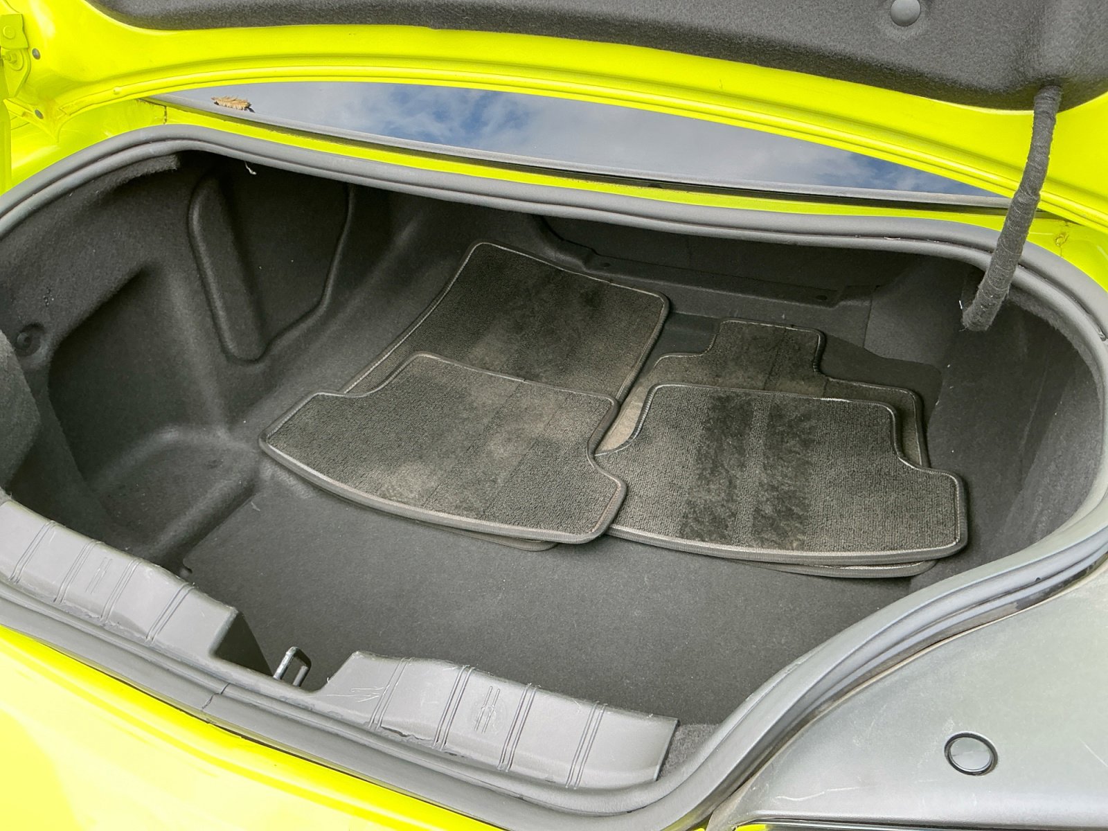 Used 2020 Chevrolet Camaro SS image 29