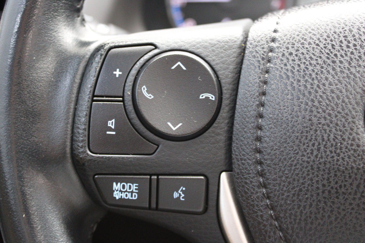 Used 2016 Toyota RAV4 Limited w/ Advanced Technology Package AWD/4WD image 22