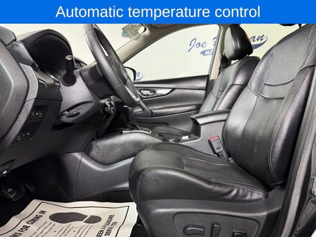 Used 2017 Nissan Rogue SL w/ SL Premium Package image 12