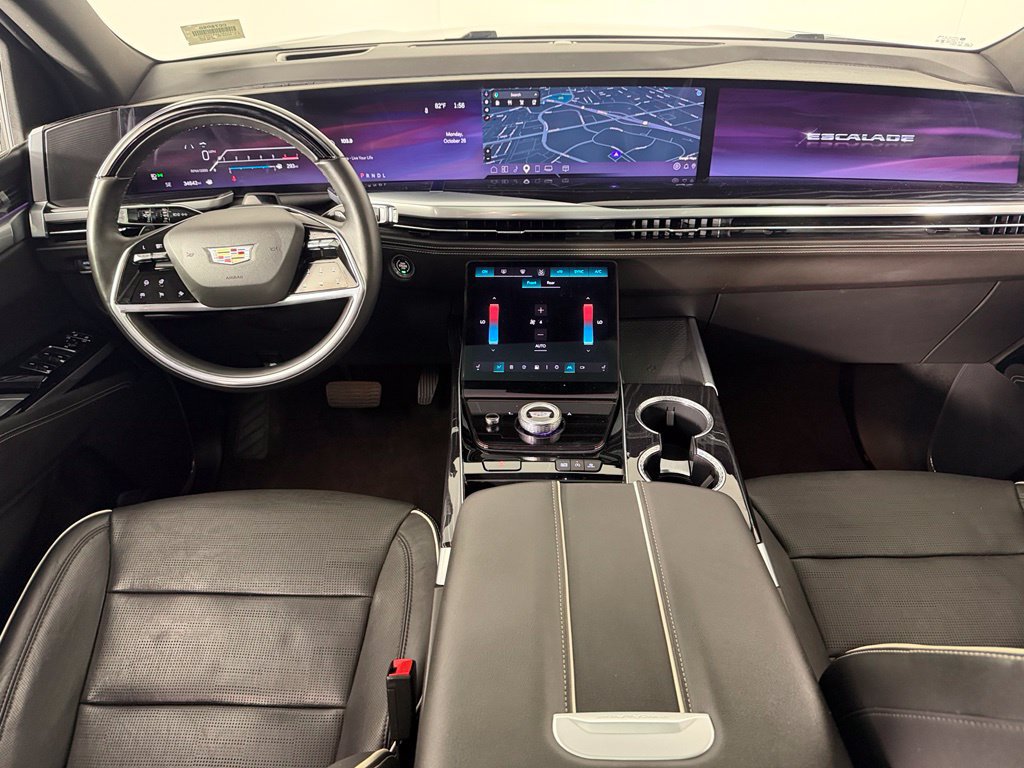 Used 2025 Cadillac Escalade ESV Sport w/ LPO, ONYX Package AWD/4WD image 13