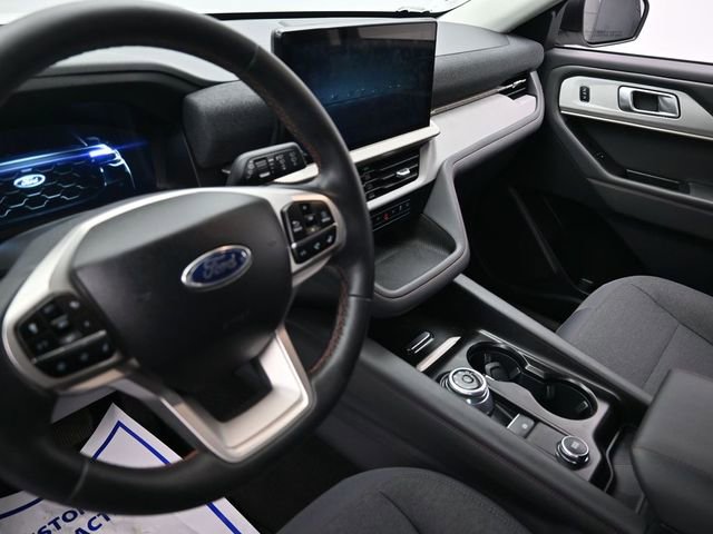 Certified 2025 Ford Explorer Active image 25