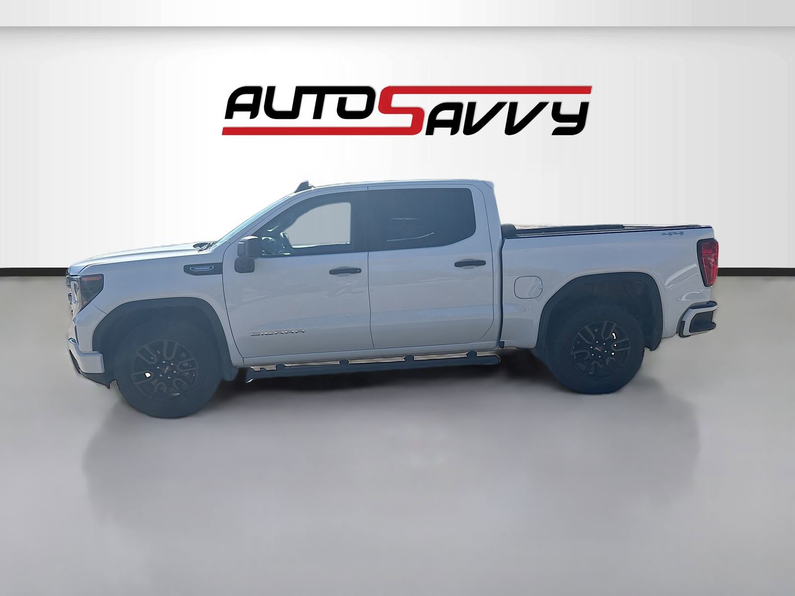 Used 2025 GMC Sierra 1500 Pro w/ Graphite Edition image 4