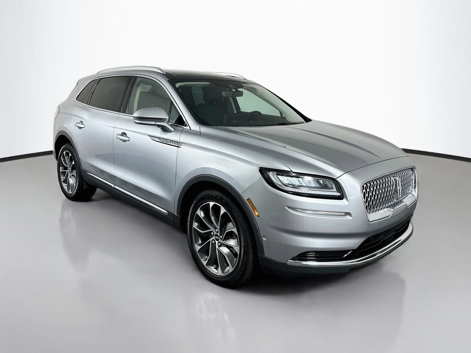 Used 2022 Lincoln Nautilus Reserve w/ Equipment Group 201A