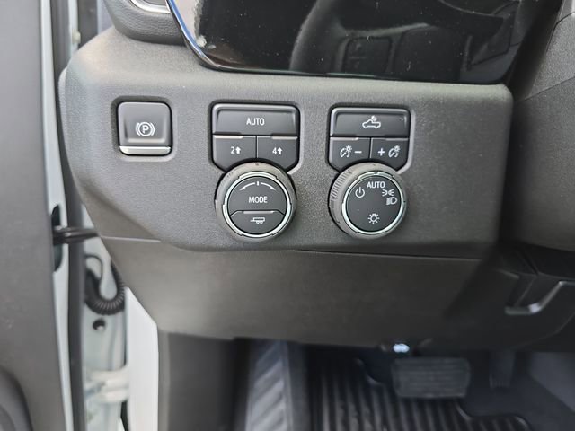 New 2026 Chevrolet Silverado 1500 LT image 19