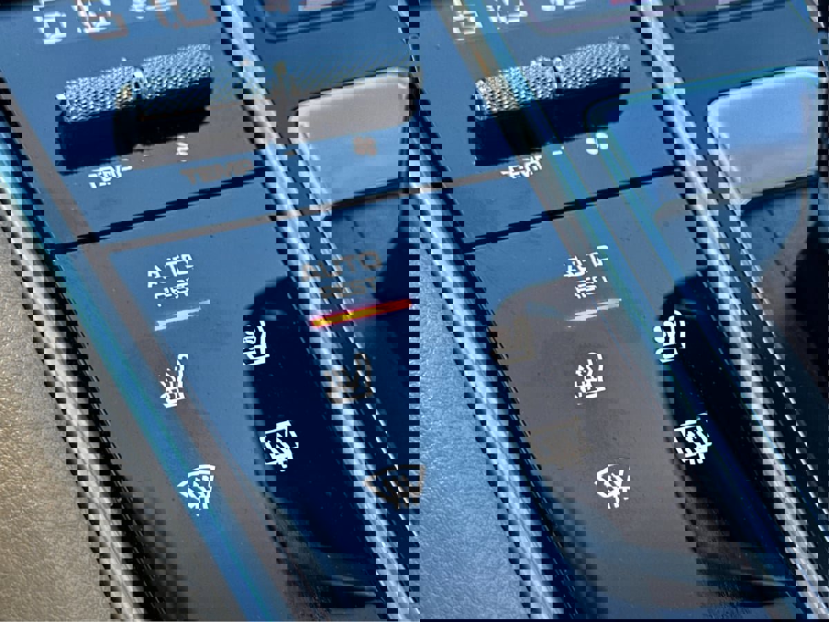 Used 2019 Porsche Panamera 4S image 44