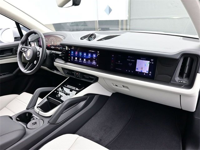 New 2026 Porsche Cayenne GTS image 20