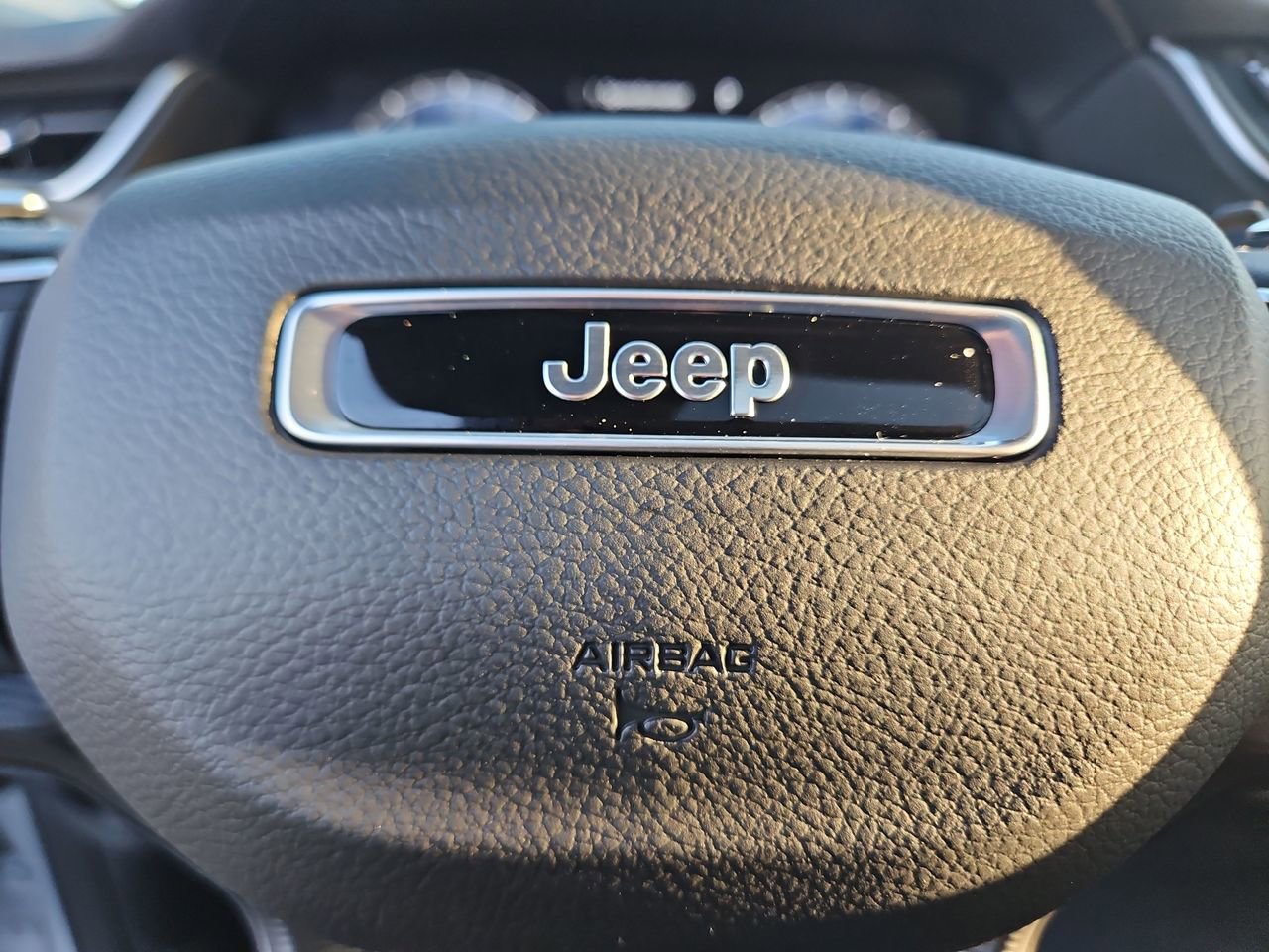 New 2025 Jeep Grand Cherokee L Altitude image 23