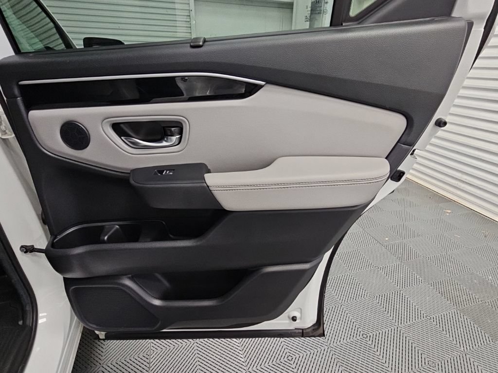 Used 2023 Honda Pilot EX-L image 37