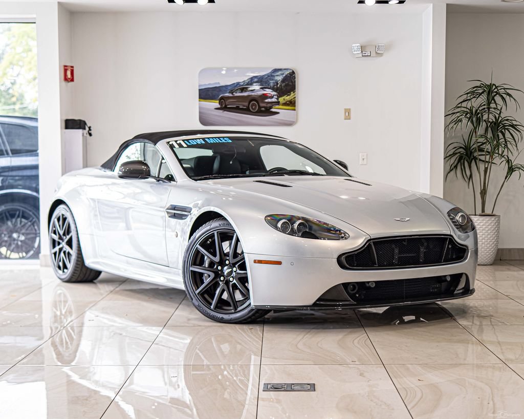 Used 2011 Aston Martin V8 Vantage S RWD image 5