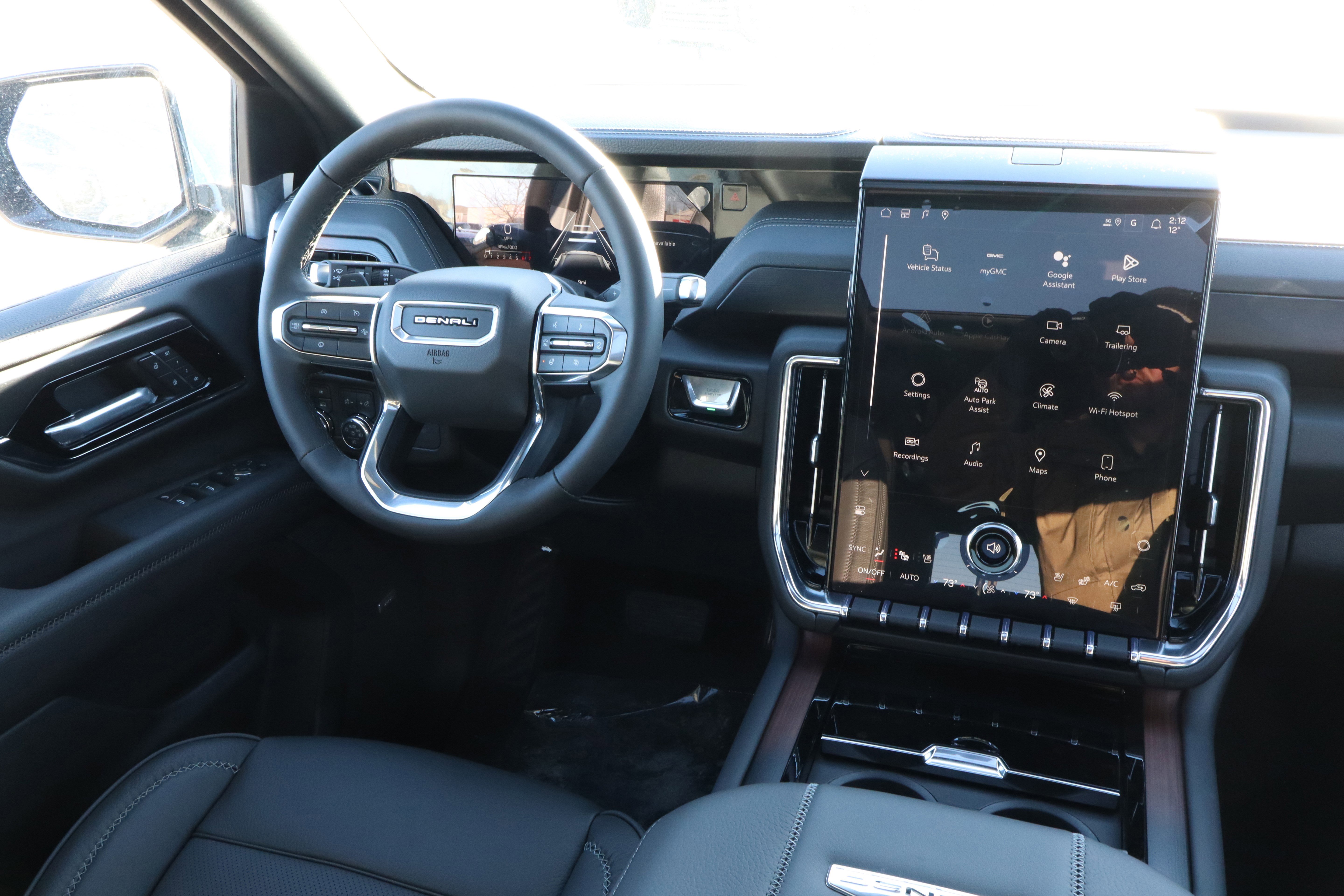 New 2026 GMC Yukon XL Denali w/ Sun & Power Step Package image 10