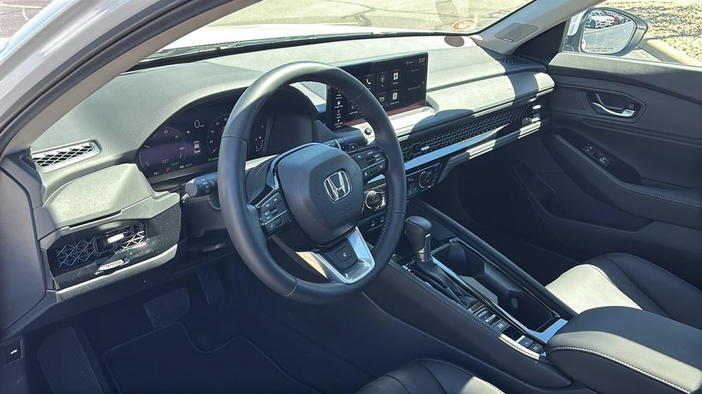 Used 2025 Honda Accord Touring image 22