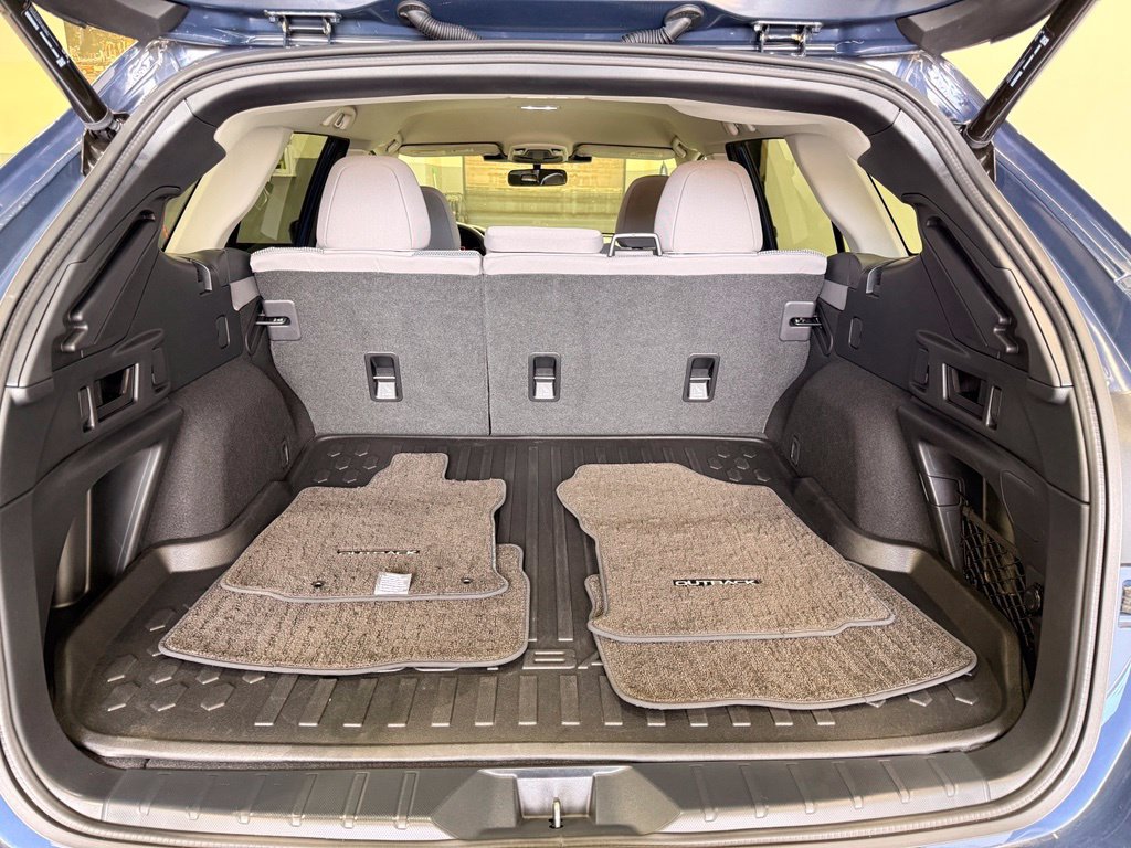 Used 2025 Subaru Outback Premium AWD/4WD image 23
