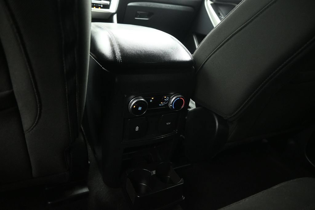 Certified 2022 Ford Explorer XLT RWD image 22