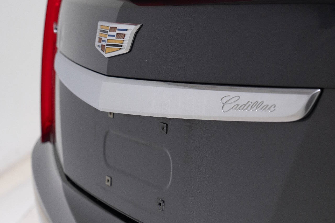 Used 2017 Cadillac XTS Luxury w/ Driver Awareness Package FWD image 19
