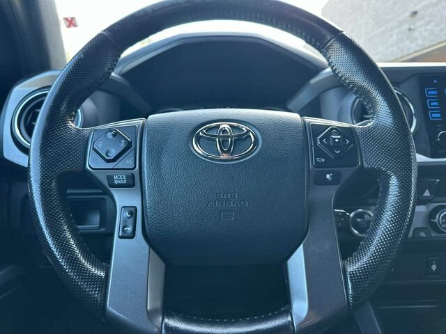 Used 2016 Toyota Tacoma TRD Off-Road w/ Towing Package RWD image 26