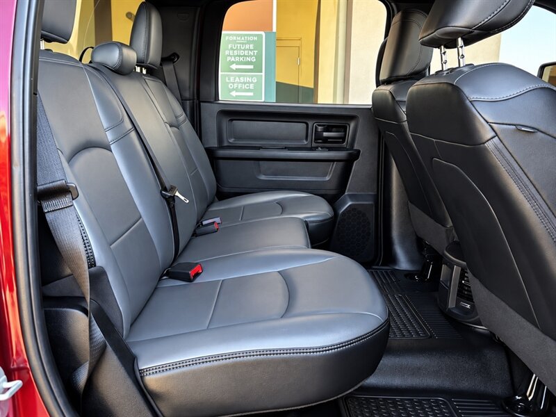 Used 2024 RAM 2500 Tradesman w/ Chrome Appearance Group AWD/4WD image 21