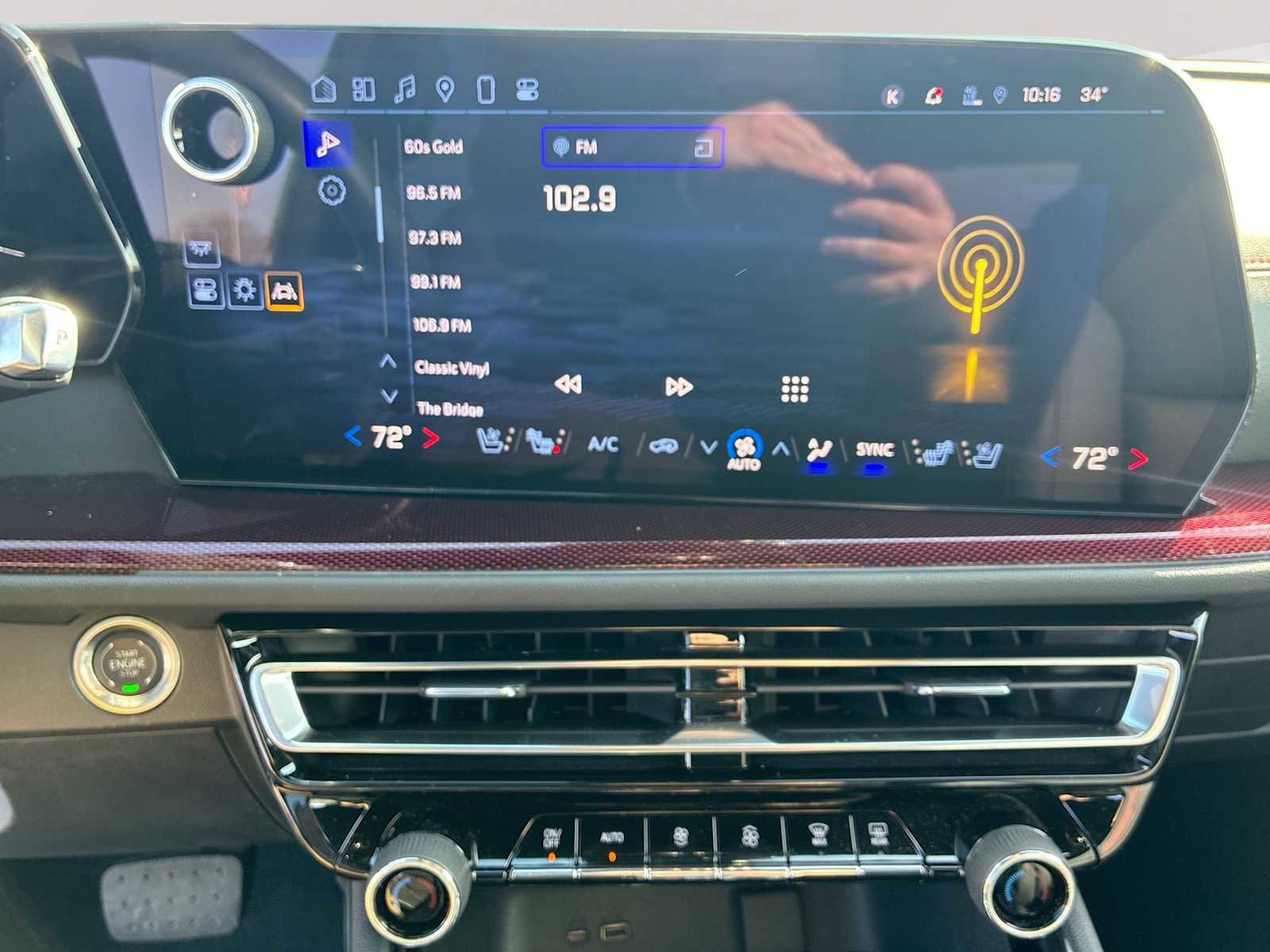 Certified 2024 Chevrolet Traverse RS image 13