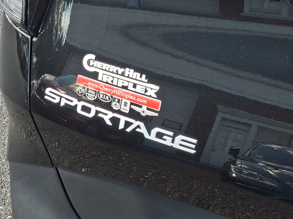 Used 2024 Kia Sportage LX FWD image 19