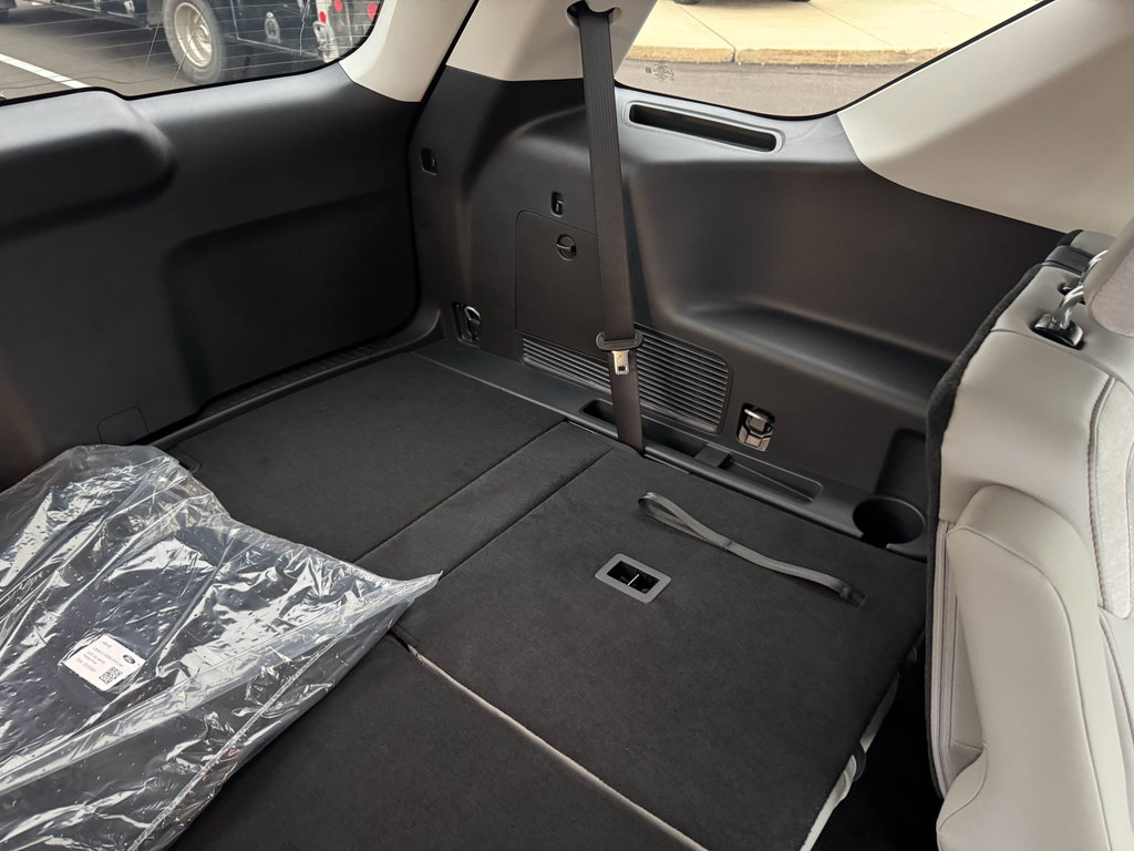 New 2026 Ford Explorer Active image 21