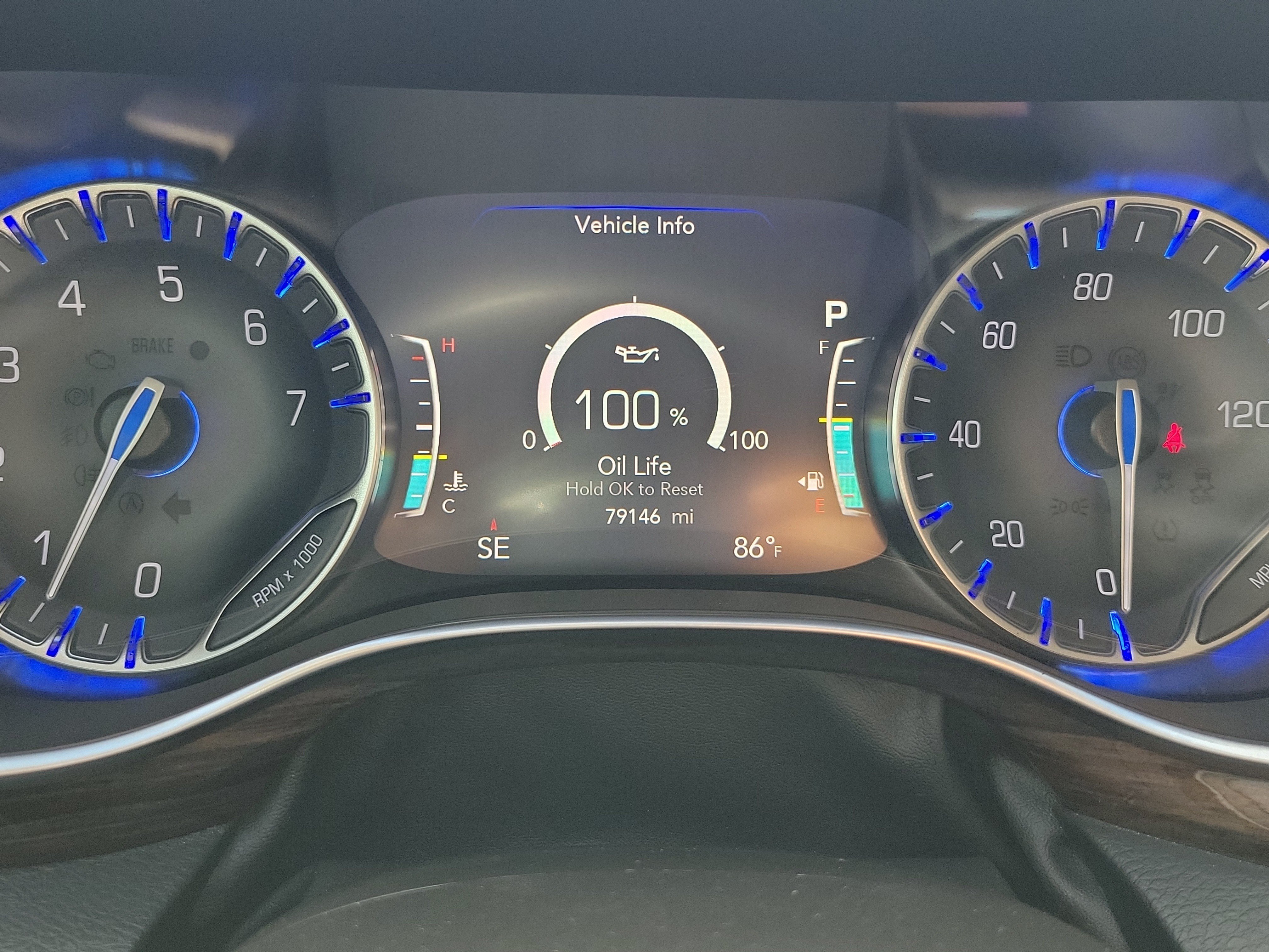 Used 2021 Chrysler Pacifica Limited w/ Uconnect Theater Family Group AWD/4WD image 22