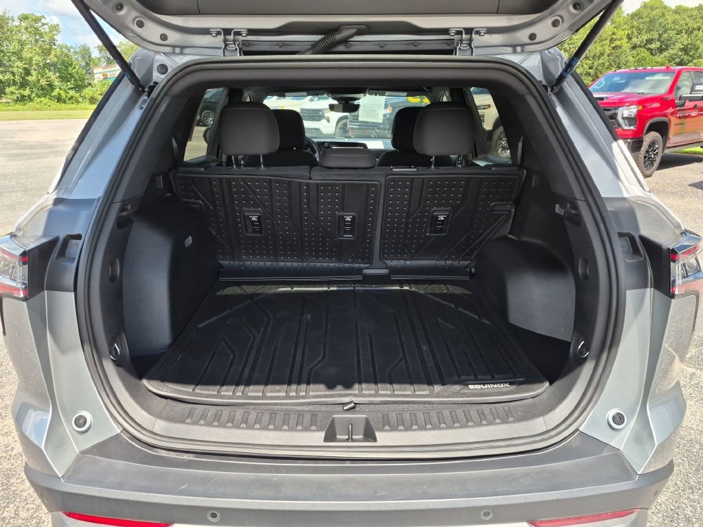 Used 2025 Chevrolet Equinox LT w/ Safety and Technology Package AWD/4WD image 30