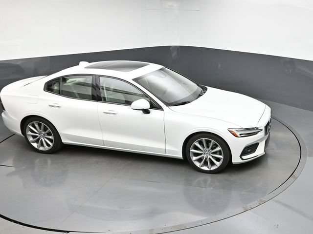 Used 2021 Volvo S60 T5 Momentum w/ Premium Package FWD image 38