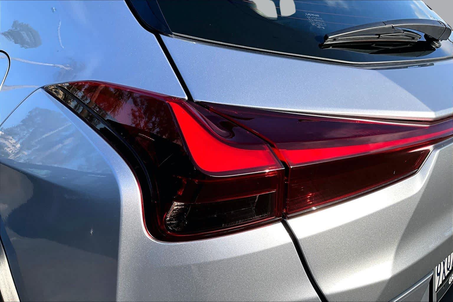 Used 2026 Lexus UX 300h FWD w/ Accessory Package (Z2) image 27