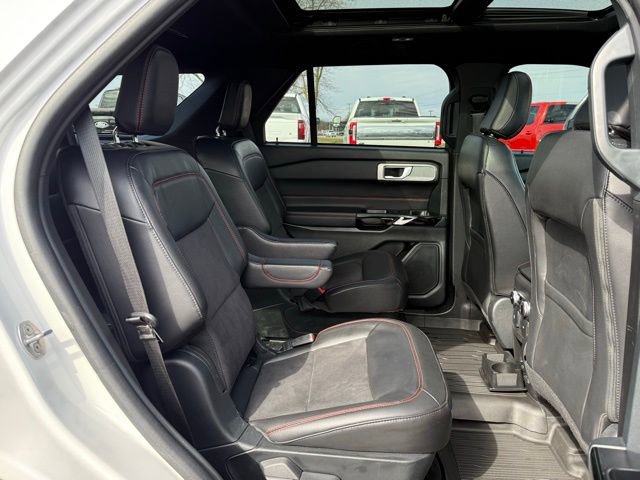 Used 2024 Ford Explorer ST-Line w/ Class IV Trailer Tow Package image 20