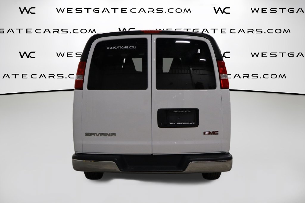 Used 2025 GMC Savana 3500 LT w/ LT Preferred Equipment Group RWD image 4