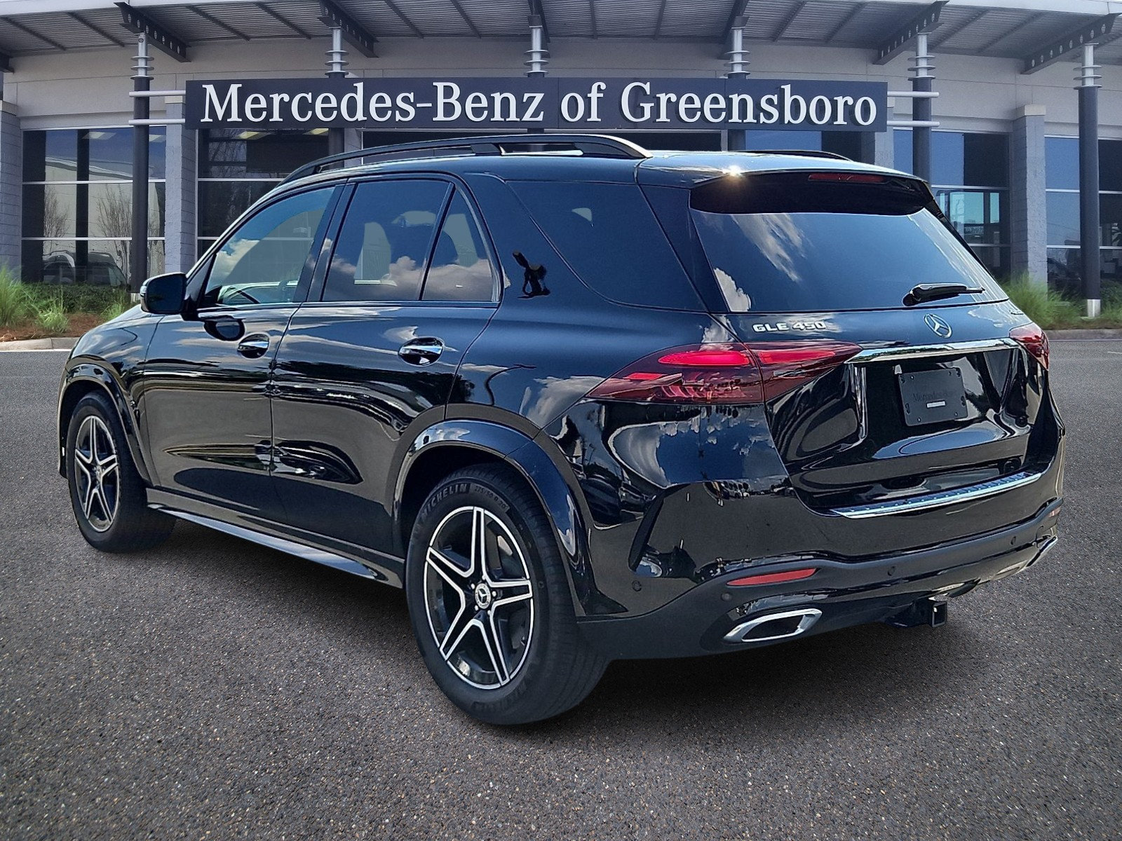 Certified 2026 Mercedes-Benz GLE 450 4MATIC image 4