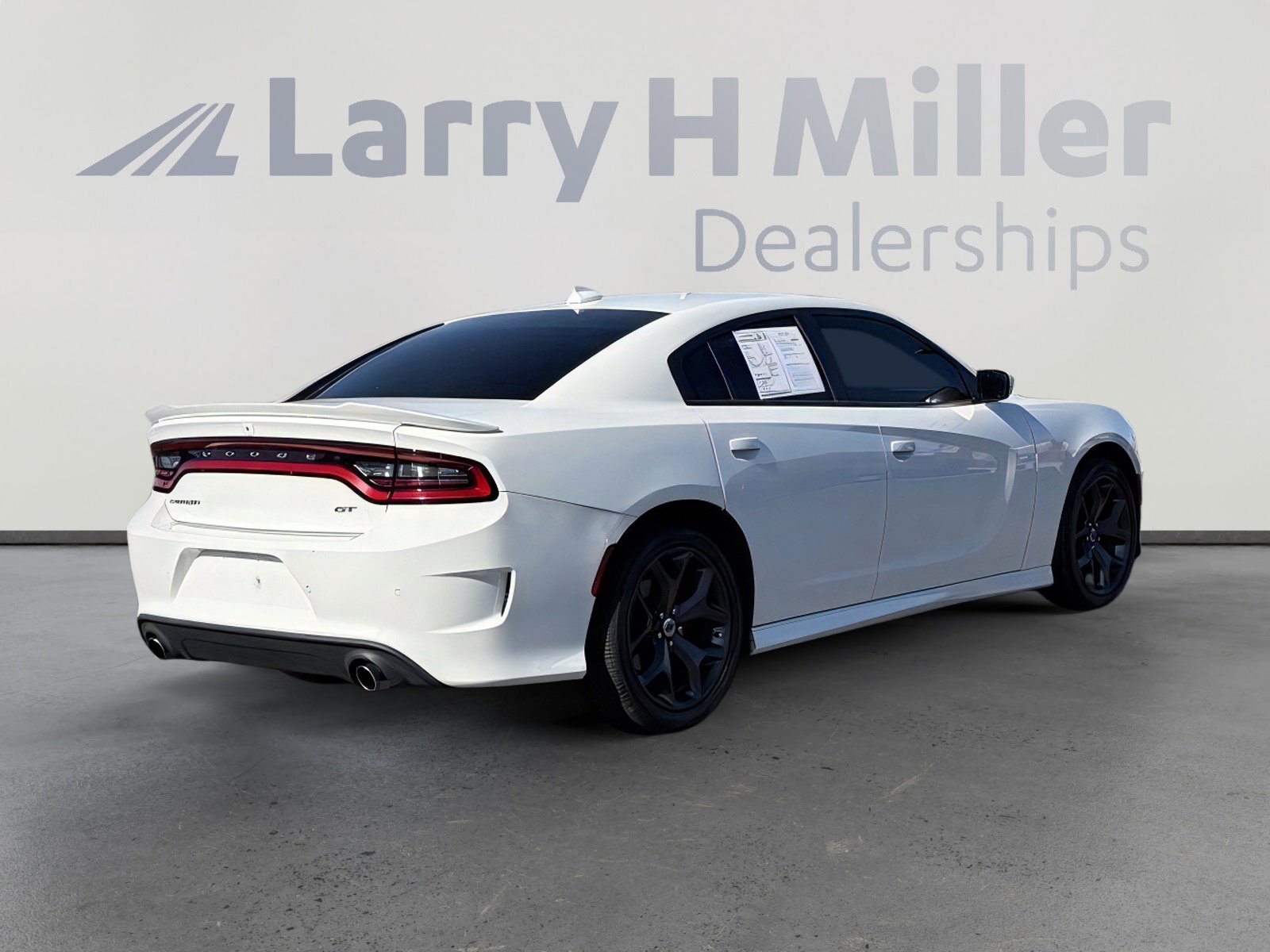 Used 2019 Dodge Charger GT RWD image 6