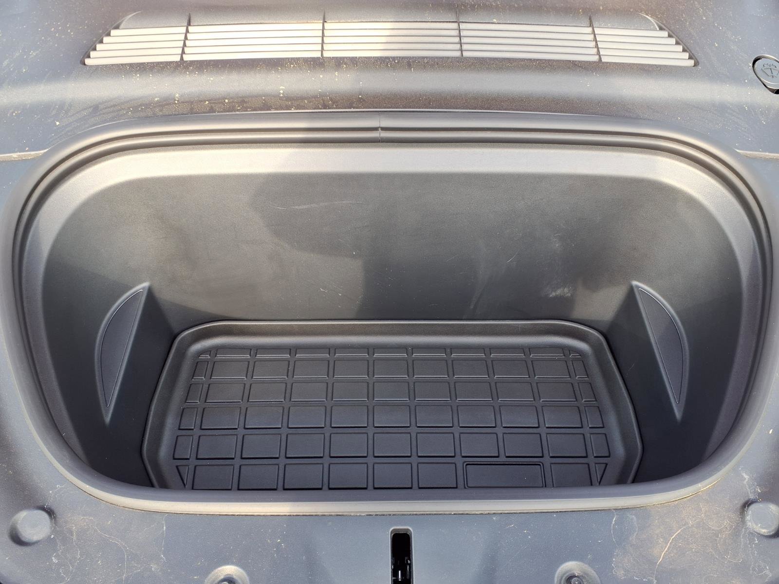 Used 2024 Tesla Model Y Long Range image 29