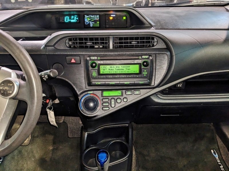 Used 2012 Toyota Prius C One image 31