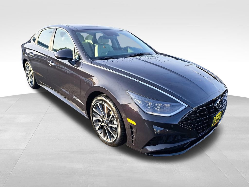 New 2023 Hyundai Sonata Limited w/ Cargo Package FWD image 3