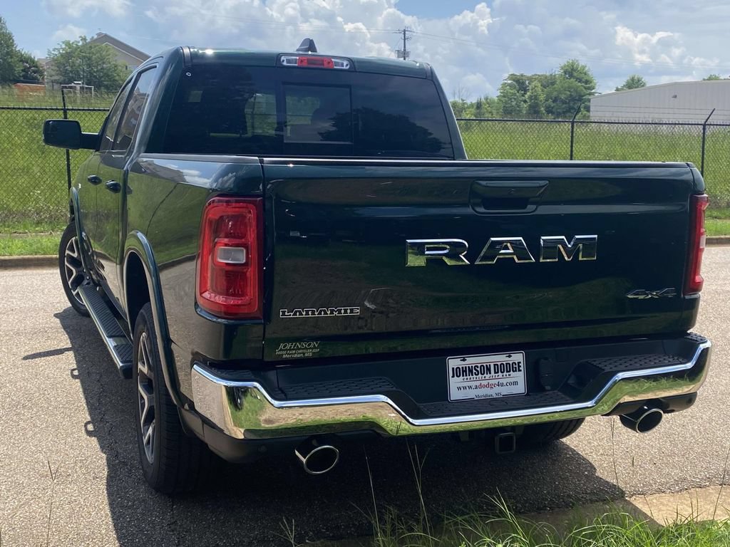 New 2026 RAM 1500 Laramie w/ Chrome Appearance Group AWD/4WD image 34