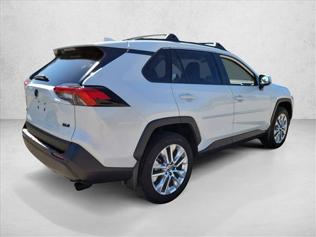 Used 2025 Toyota RAV4 XLE Premium FWD image 5
