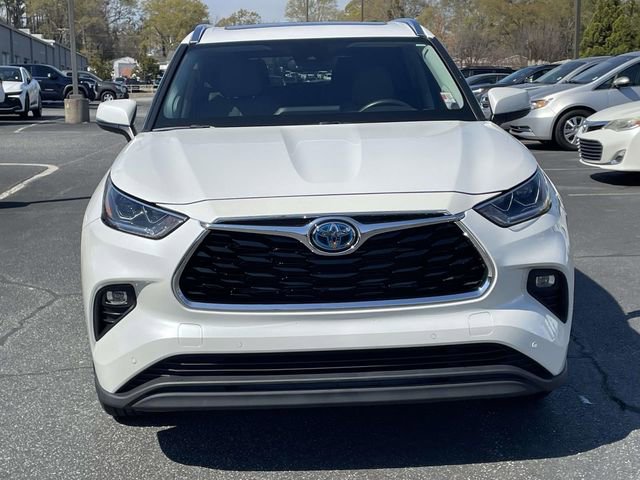 Used 2022 Toyota Highlander Limited image 2