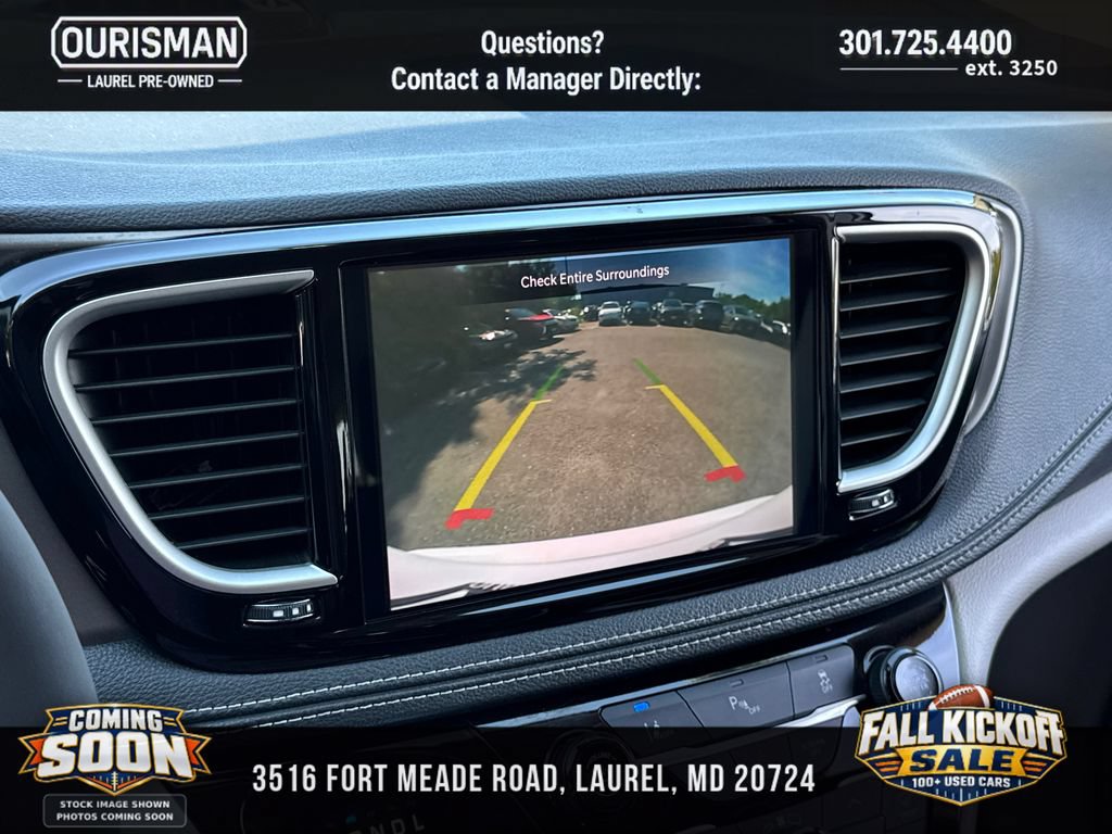 Used 2024 Chrysler Pacifica Limited FWD image 12