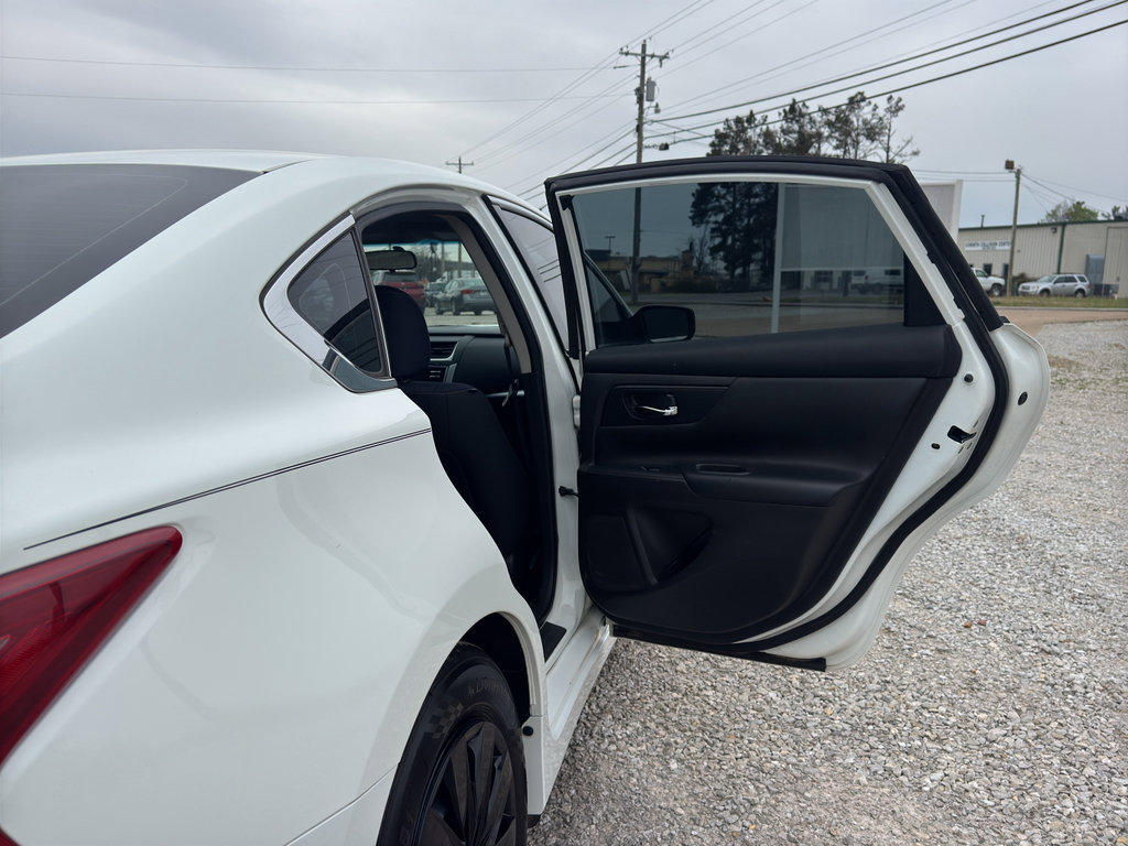 Used 2018 Nissan Altima 2.5 S w/ S Convenience Package image 20