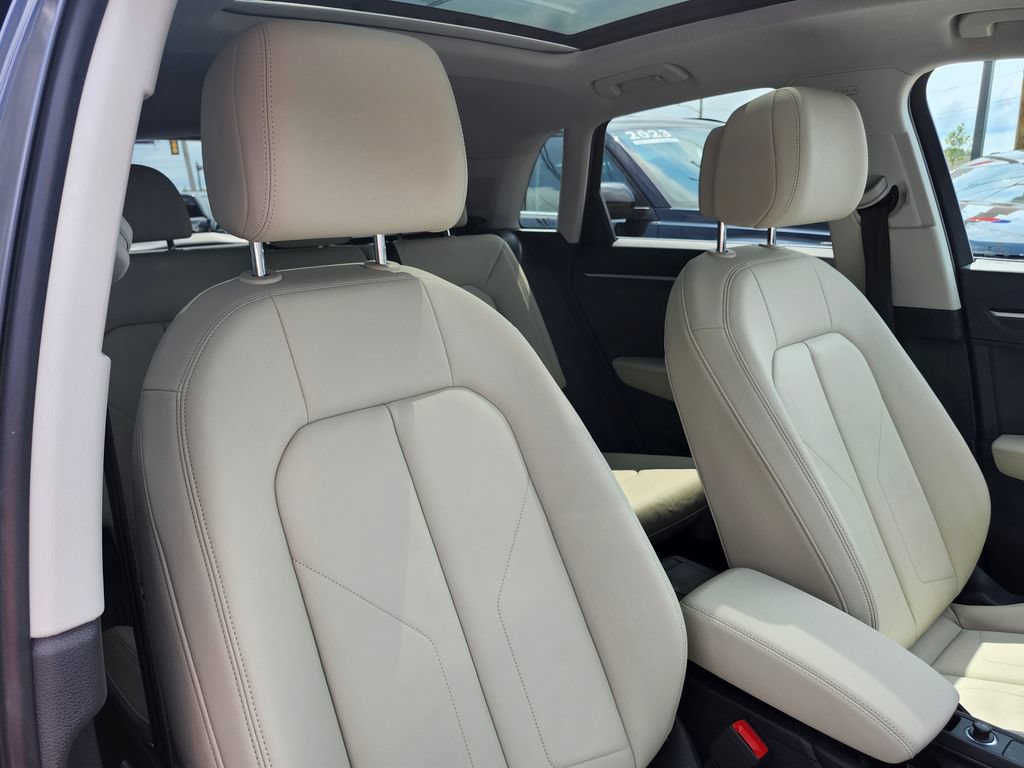 Used 2019 Audi Q3 2.0T Premium Plus AWD/4WD image 11